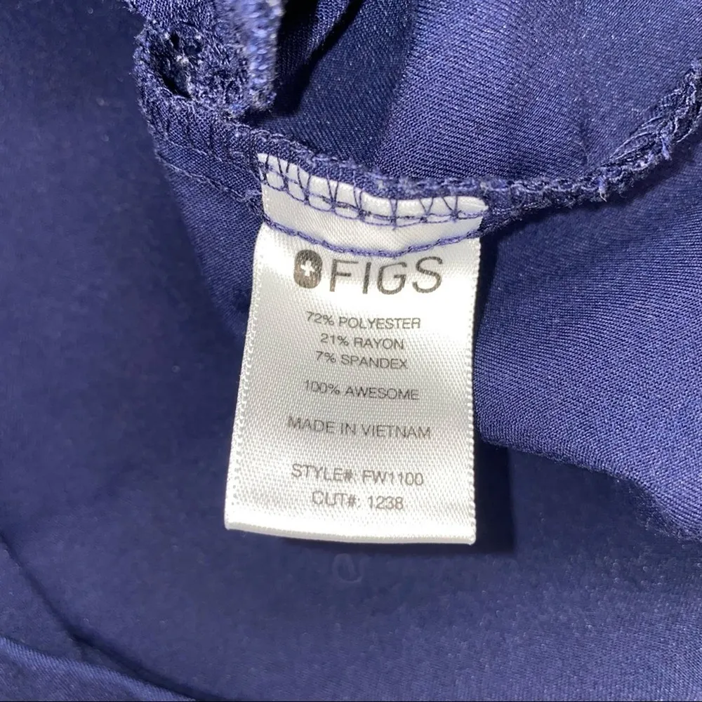 FIGS Casma Navy V-Neck Short Sleeve Scrub Top XS - Image 4