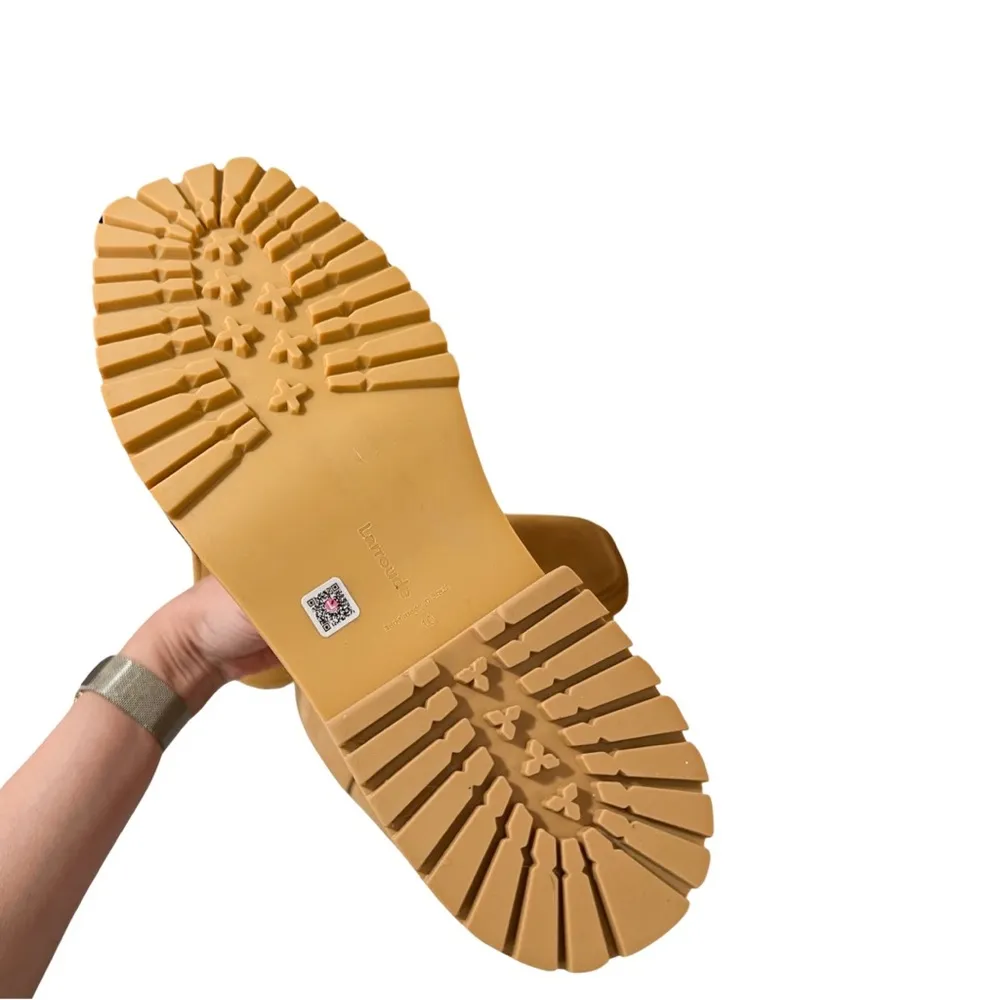 NEW LARROUDE Hailey Suede Leather Booties Tan Sz 10 - Image 6