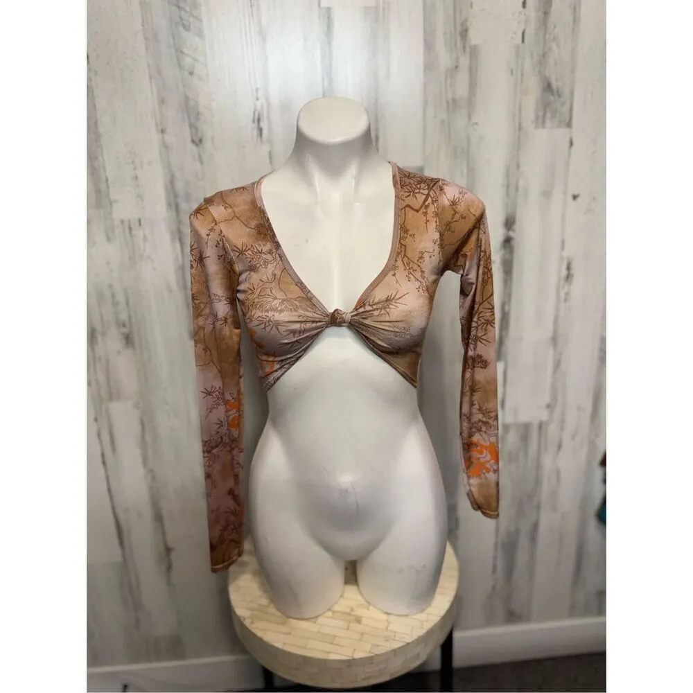 PrettyLittleThing brown crop top - Image 2