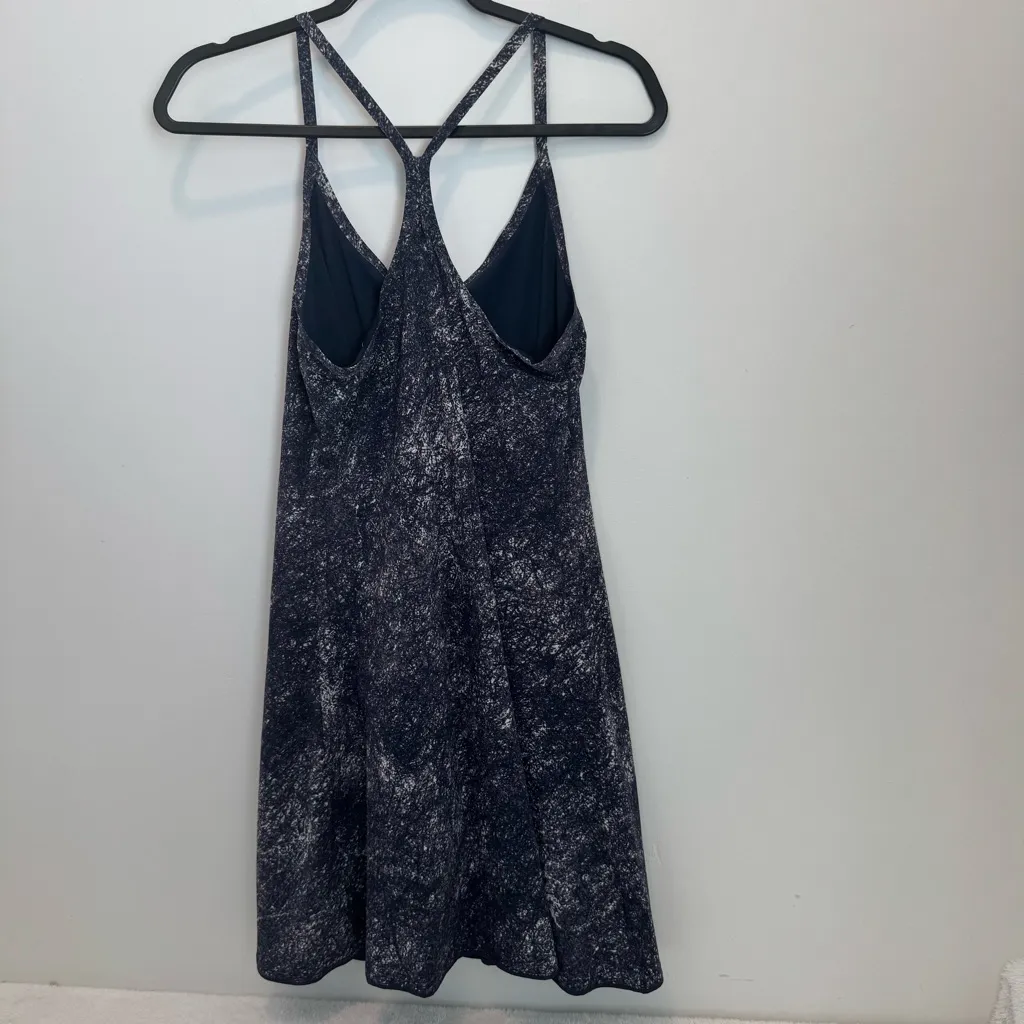 Outdoor Voices Women's Mini Dress - Blue Printed Tank Dress size S - Image 4