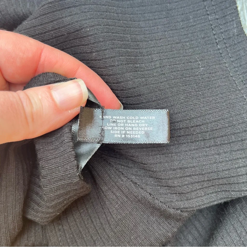 Aqua Bloomingdale’s Black Short Sleeve Ribbed Square Neck Dress w Pockets Size S - Image 5