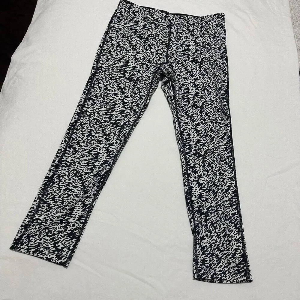 Nike Dri Fit Black & White Patterned Athletic Workout Pants / Yoga Leggings Sz S - Image 2