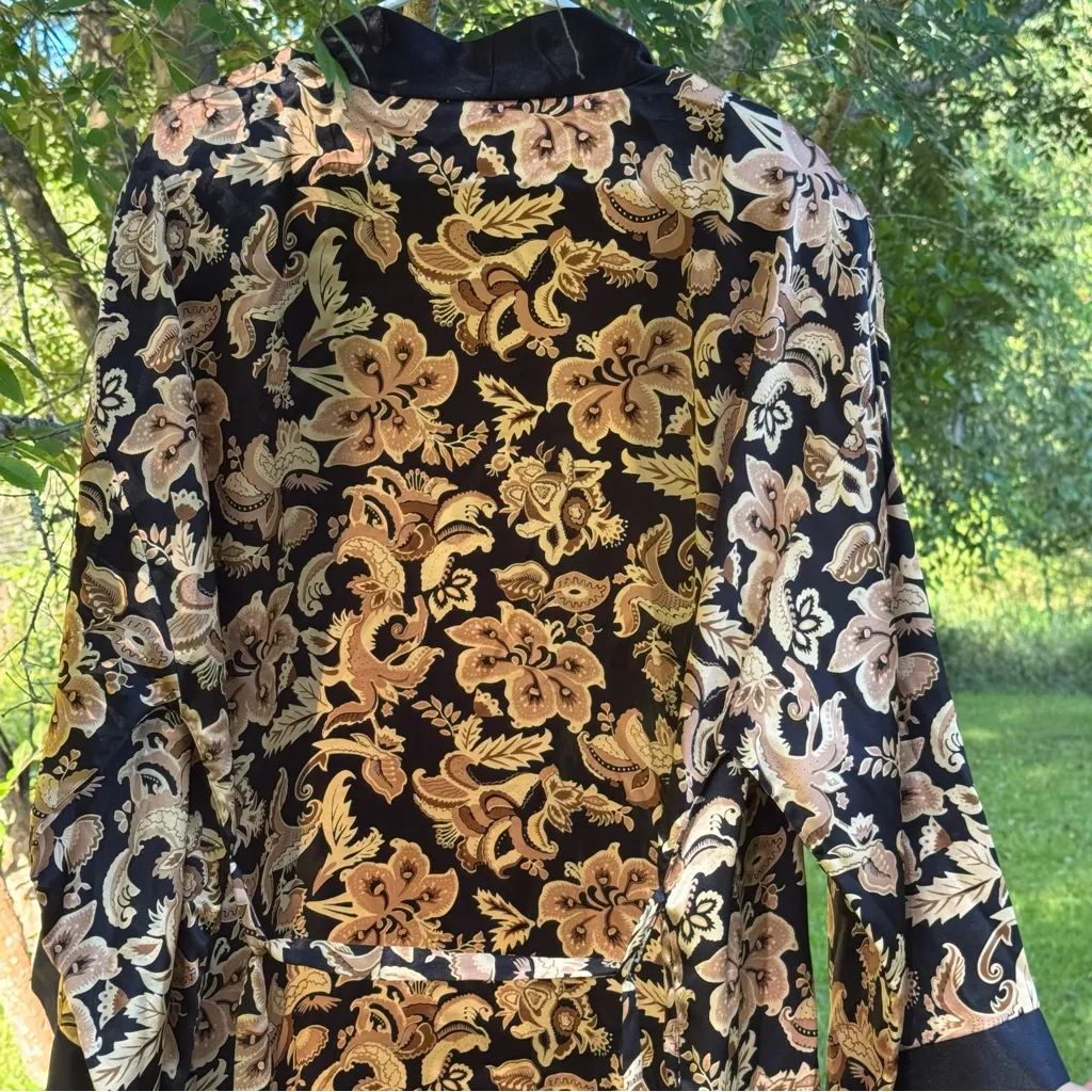 Adonna Vintage Floral Kimono Robe in Black and Gold Large 16/18 - Image 11