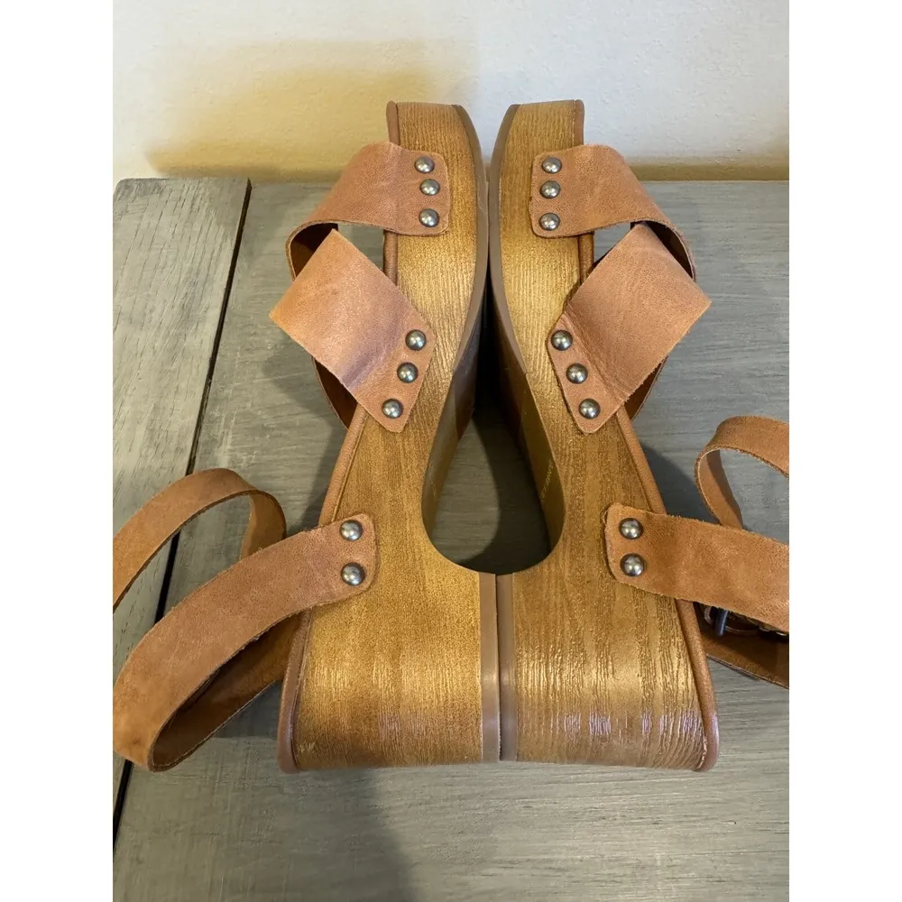LUCKY BRAND Tan Criss-Cross Leather Studded Chunky Heel Slingback Sandals sz 7.5 - Image 4