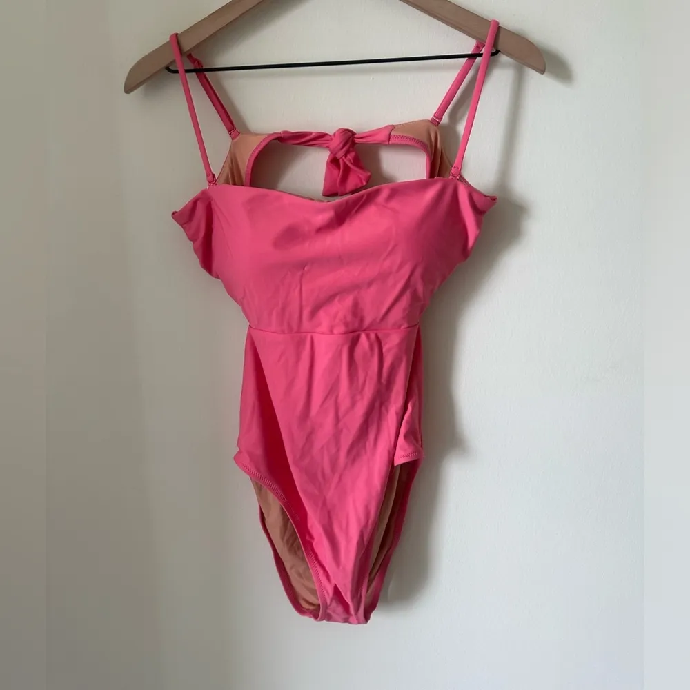 NWT J. CREW Cutout tie-back one piece Coral Womens Swimsuit Size 8 - Image 4