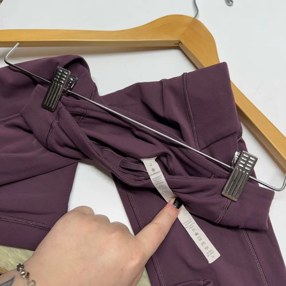 Lululemon Speed Up Leggings 28" - Image 6