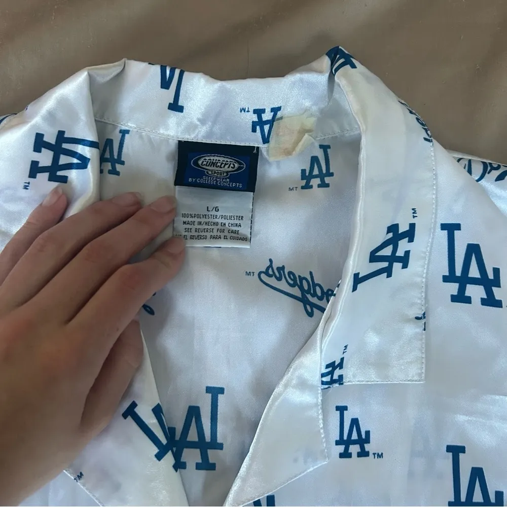 LA Dodgers Baseball Vest Size L - Image 3