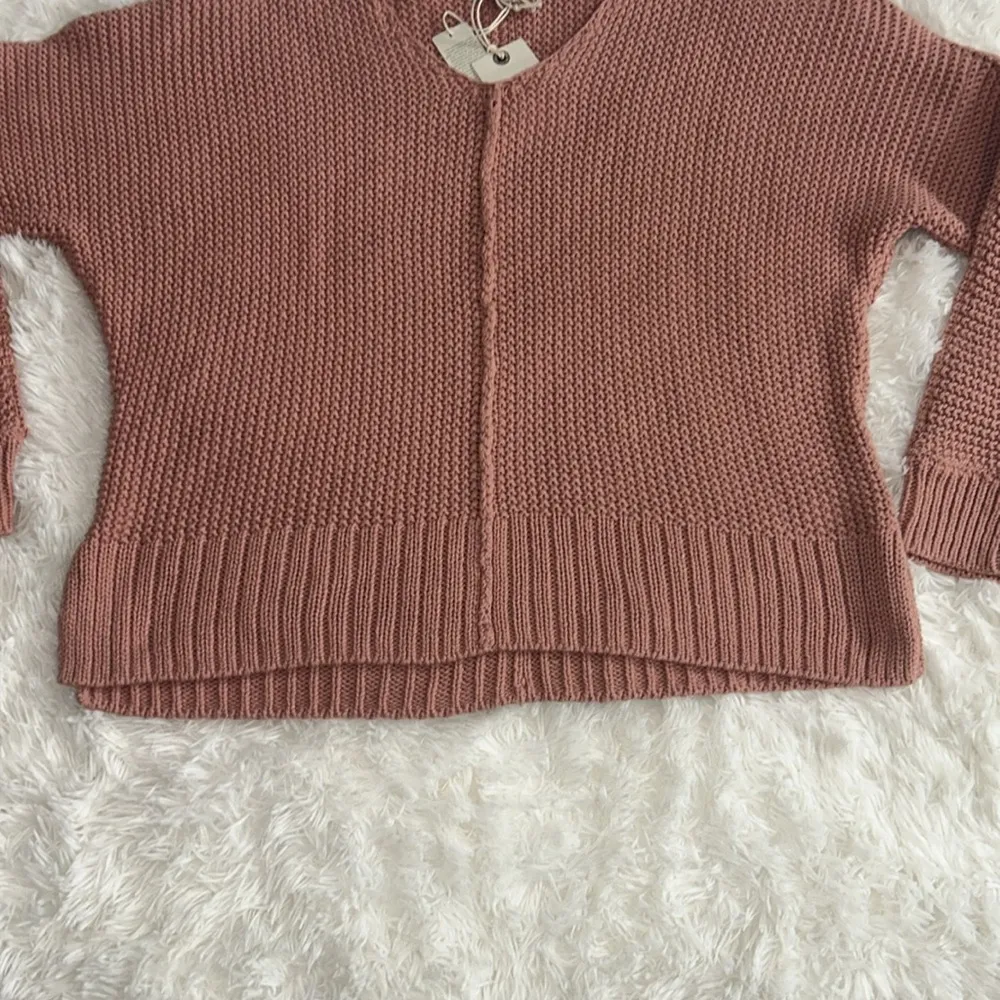 Sweater Color Dusty Rose Size M NWT - Image 3