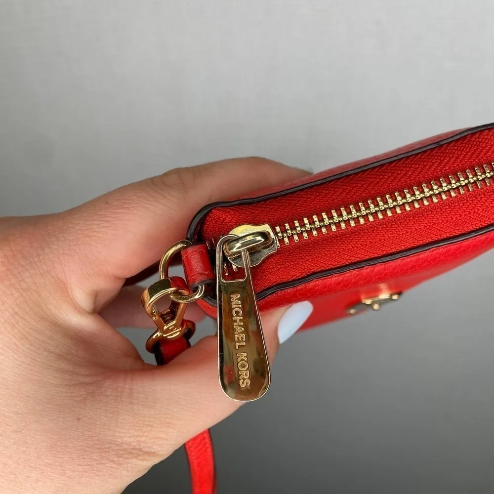 Michael‎ Kors | Red Wrislet Wallet Large Storage Gold - Image 6