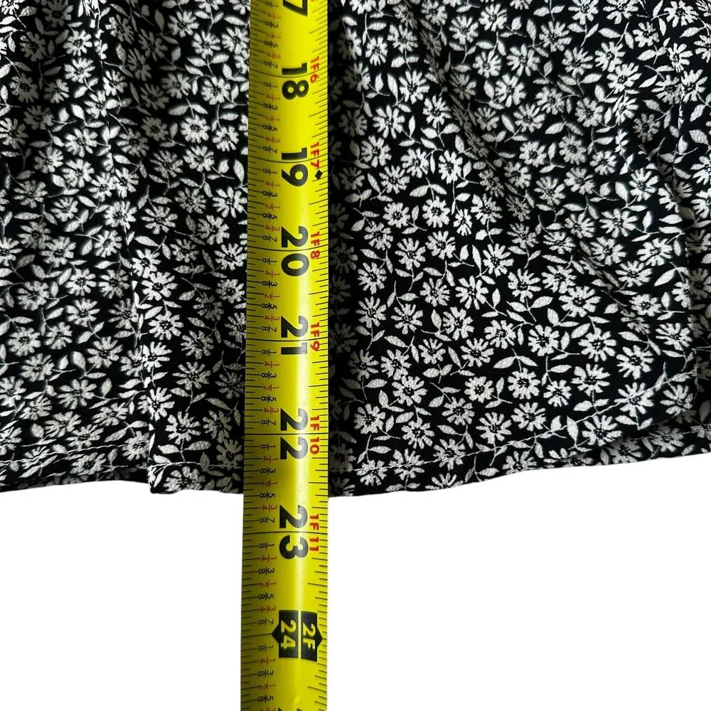 Monteau Black/White Floral Peplum Top Women's Blouse Size Small | 73-11 - Image 5