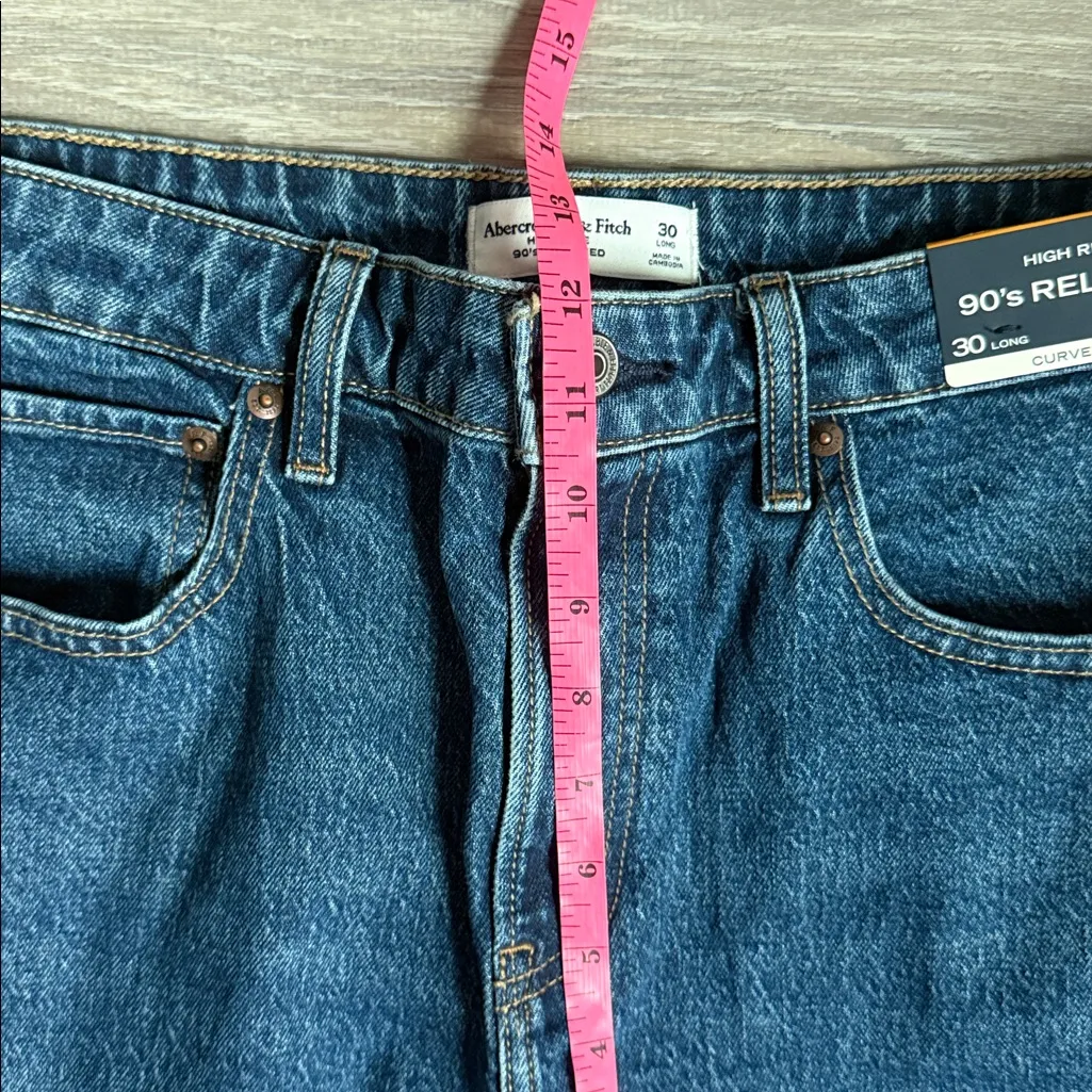 NEW Abercrombie & Fitch Curve Love High Rise 90s Relaxed Jean 30L - Image 10