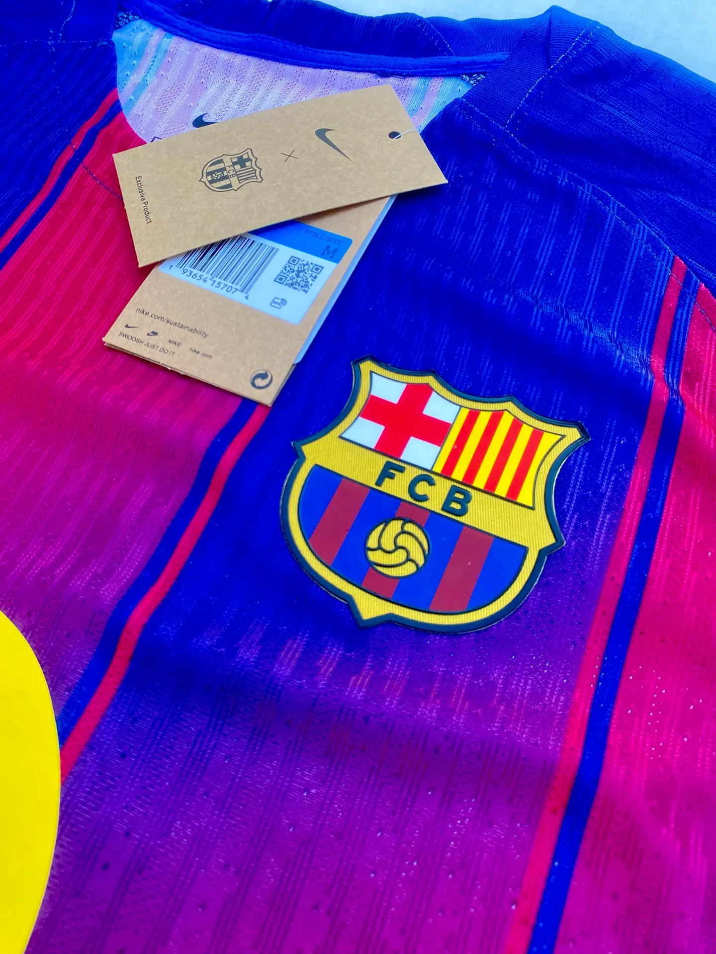 Barcalona Soccer Jersey | Lamine Yamal #10 - Image 5