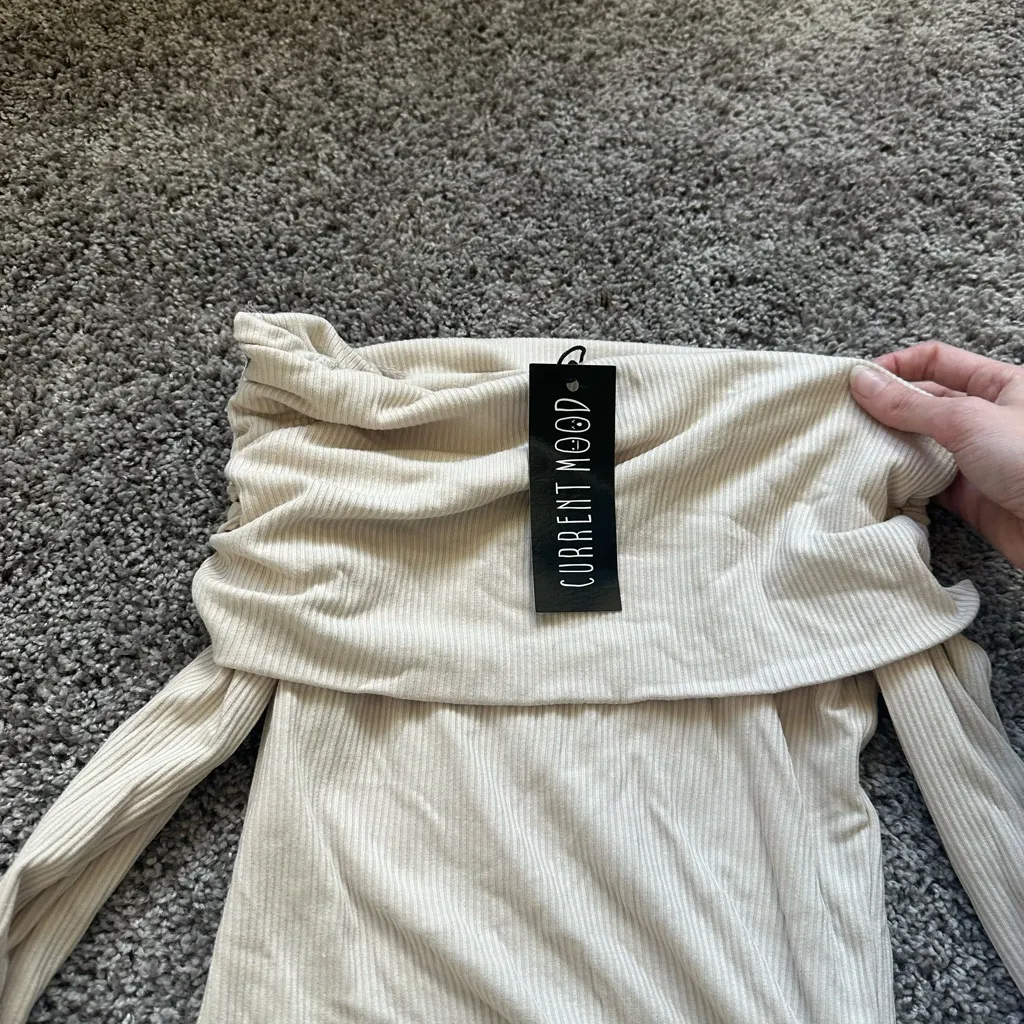 Current Mood Cream Off-Shoulder Blouse - Image 5