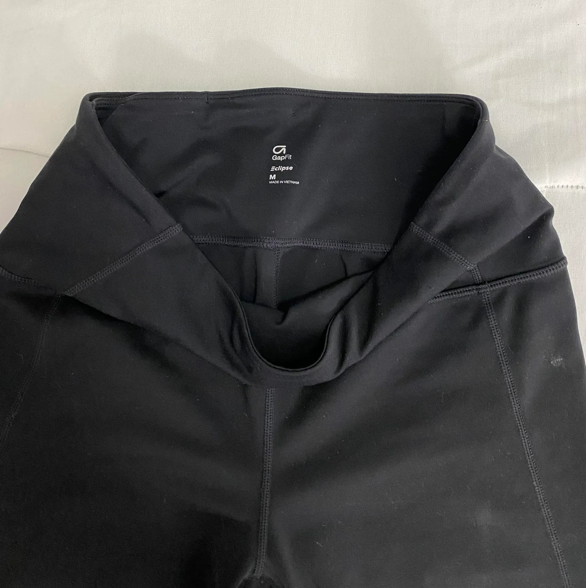 Black Capri Length Leggings - Image 6