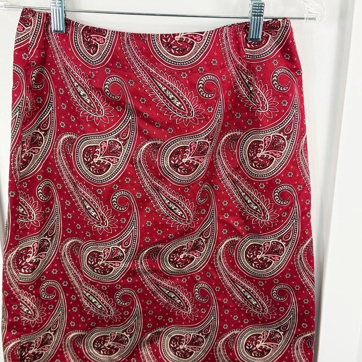 Beautiful Liz Claiborne Skirt Size‎ 6 - Image 3