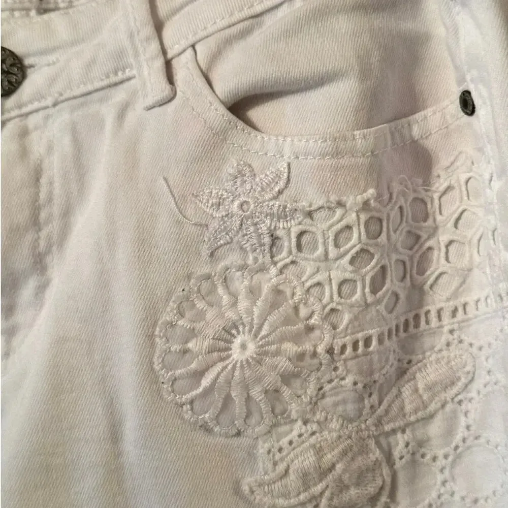 Disigual White Demin embelished Lace floral patches 28 Bohemian Chic Designer - Image 8
