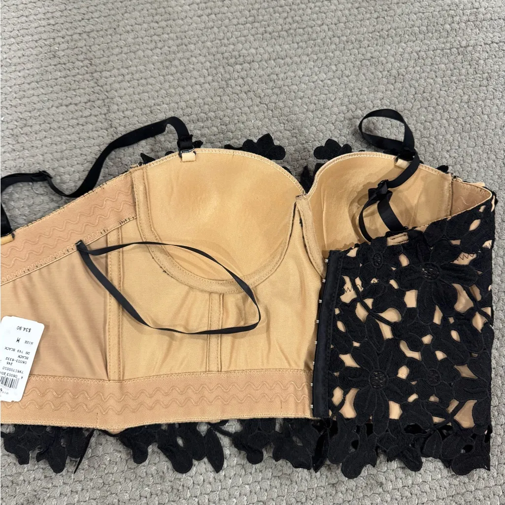 Windsor Black Floral Lace Crop Top - Image 6