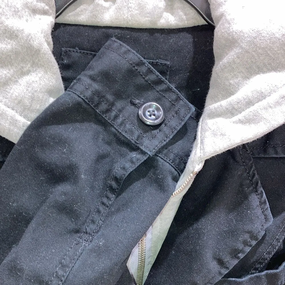 Maurices brand ladies size medium black button up jacket with hoodie and zipper - Image 9