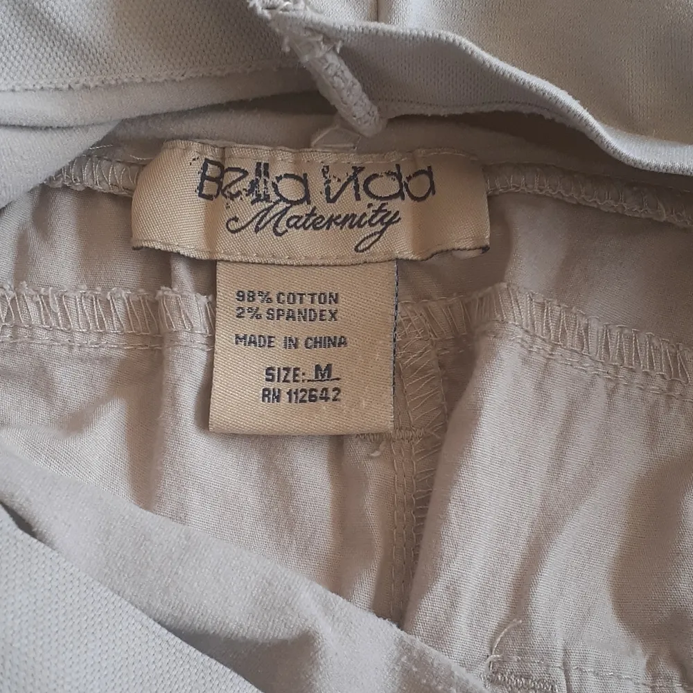 Bella Vida Maternity Shorts SIZE M - Image 2