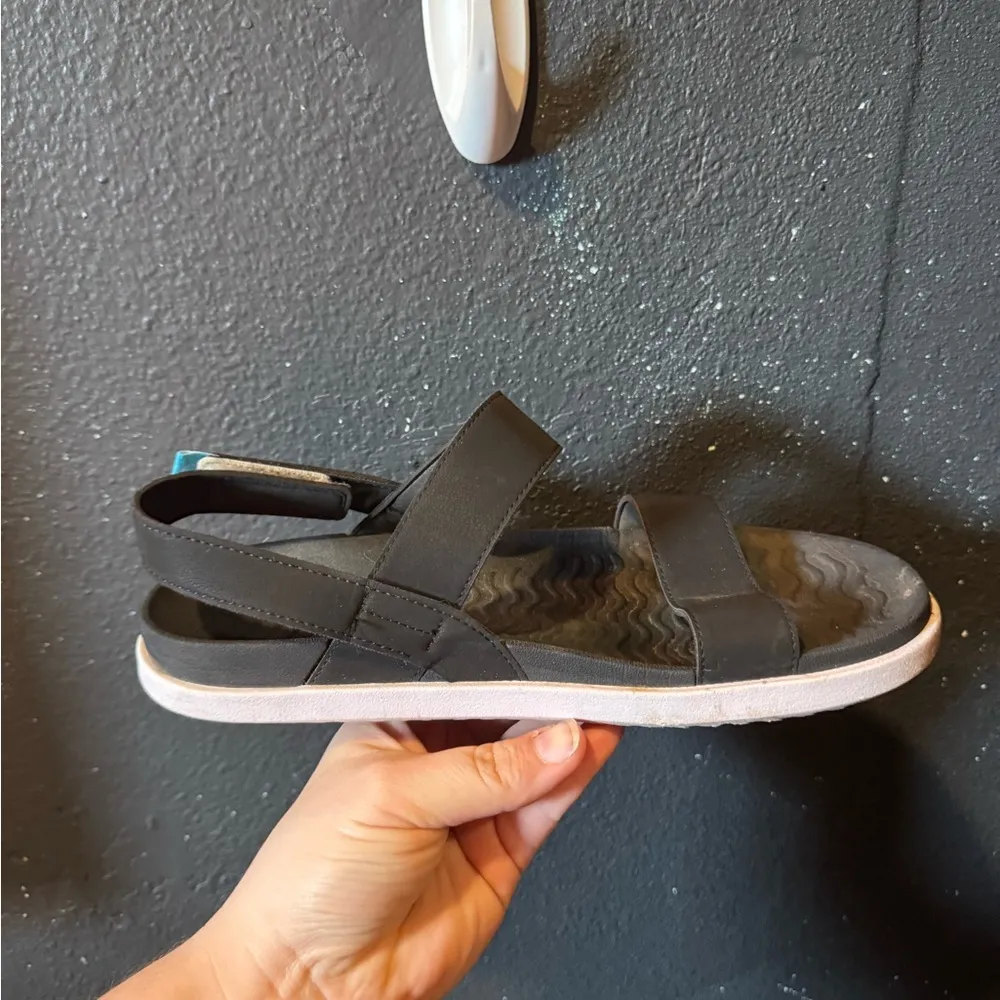 Native Black Sporty Sandals with Adjustable Straps Size 9 - Image 5