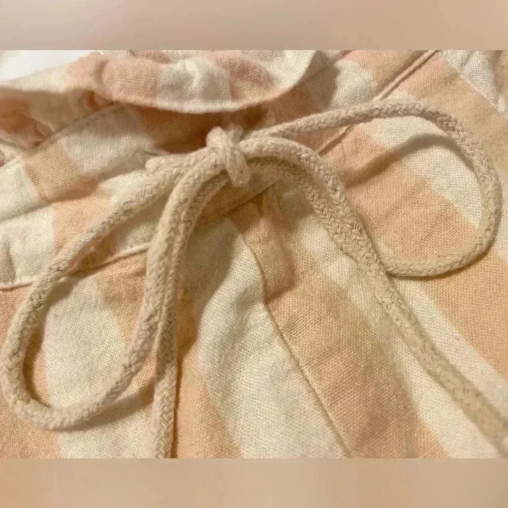 American Eagle Shorts Women’s Size‎ L Peach Cream Paperbag High Rise Striped - Image 4