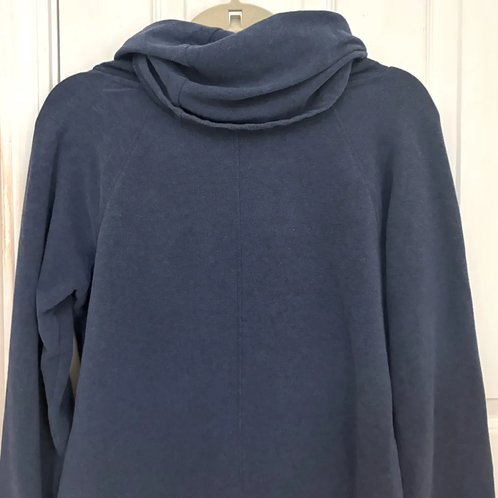 LL Bean Cozy Pullover in Blue Size M - Image 11