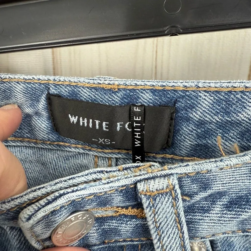 White Fox Women’s XS Blue Denim Who’s That Girl 90s Straight Jeans New - Image 2
