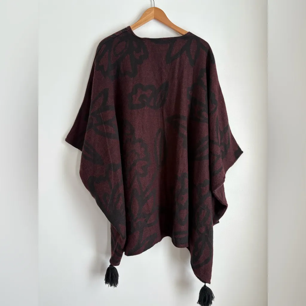 Cleobella x Rachel Zoe Sevigny Bordeaux Capelet Cape Shawl One Size - Image 4