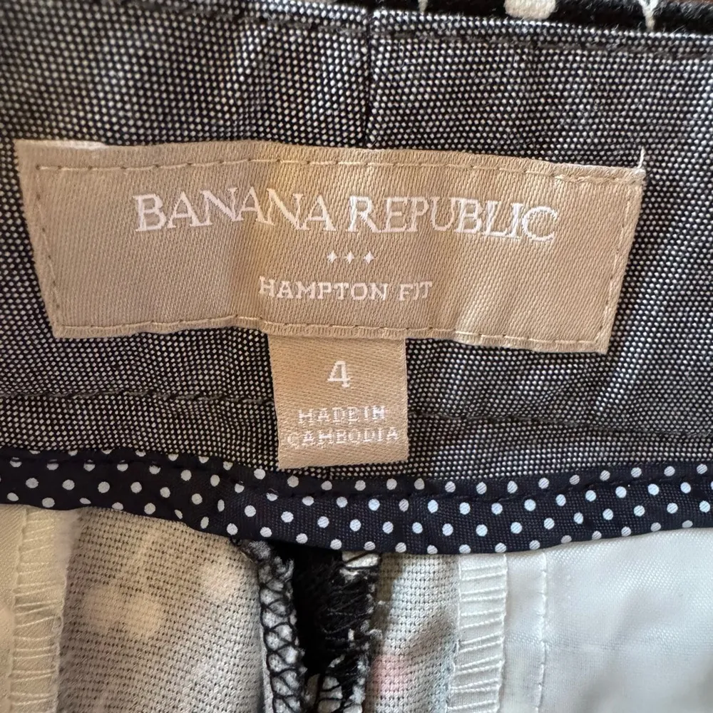 NWT  Hampton Fit 10” Inseam Shorts Black, Red & White - Image 4