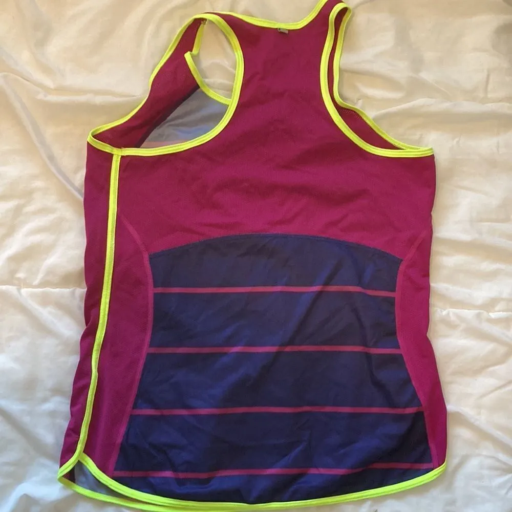 Nike Dri-Fit tank size medium‎ (C7) - Image 3