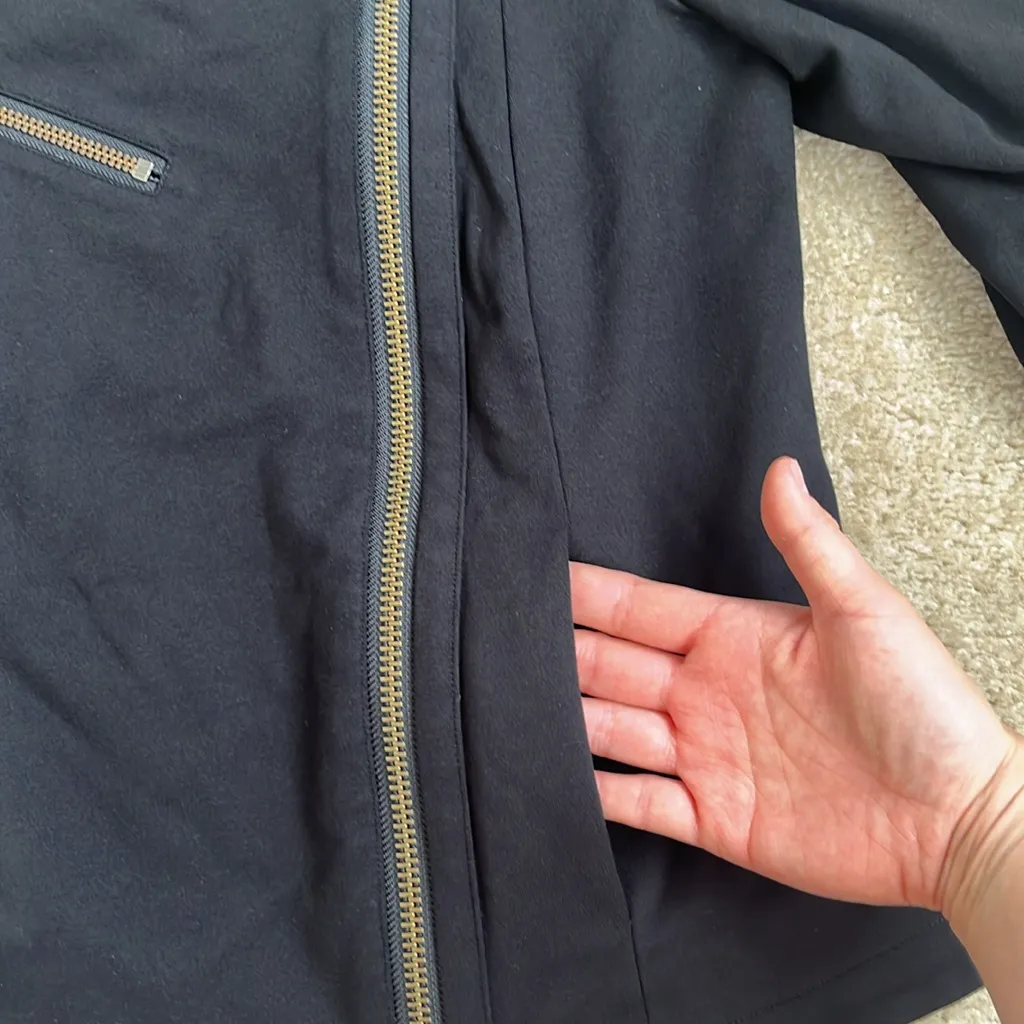 Helmut Lang  Zippered Jacket in Women’s Size Small - Image 5