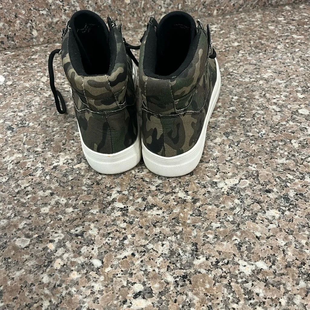 Soda Camouflage High-Top Sneakers - Image 3