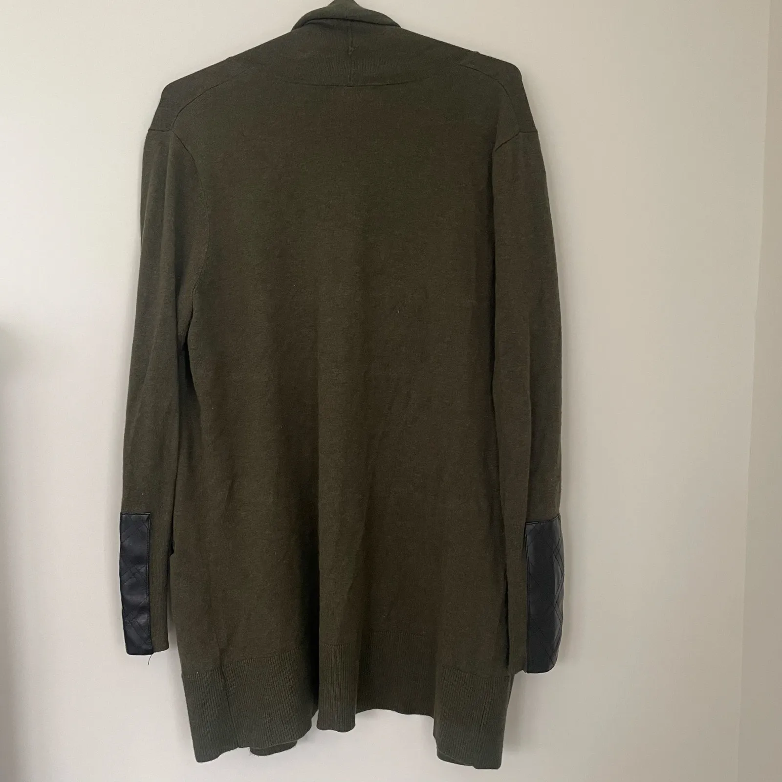 Market & Spruce M olive cardigan with faux leather detail on pockets and cuffs - Image 2