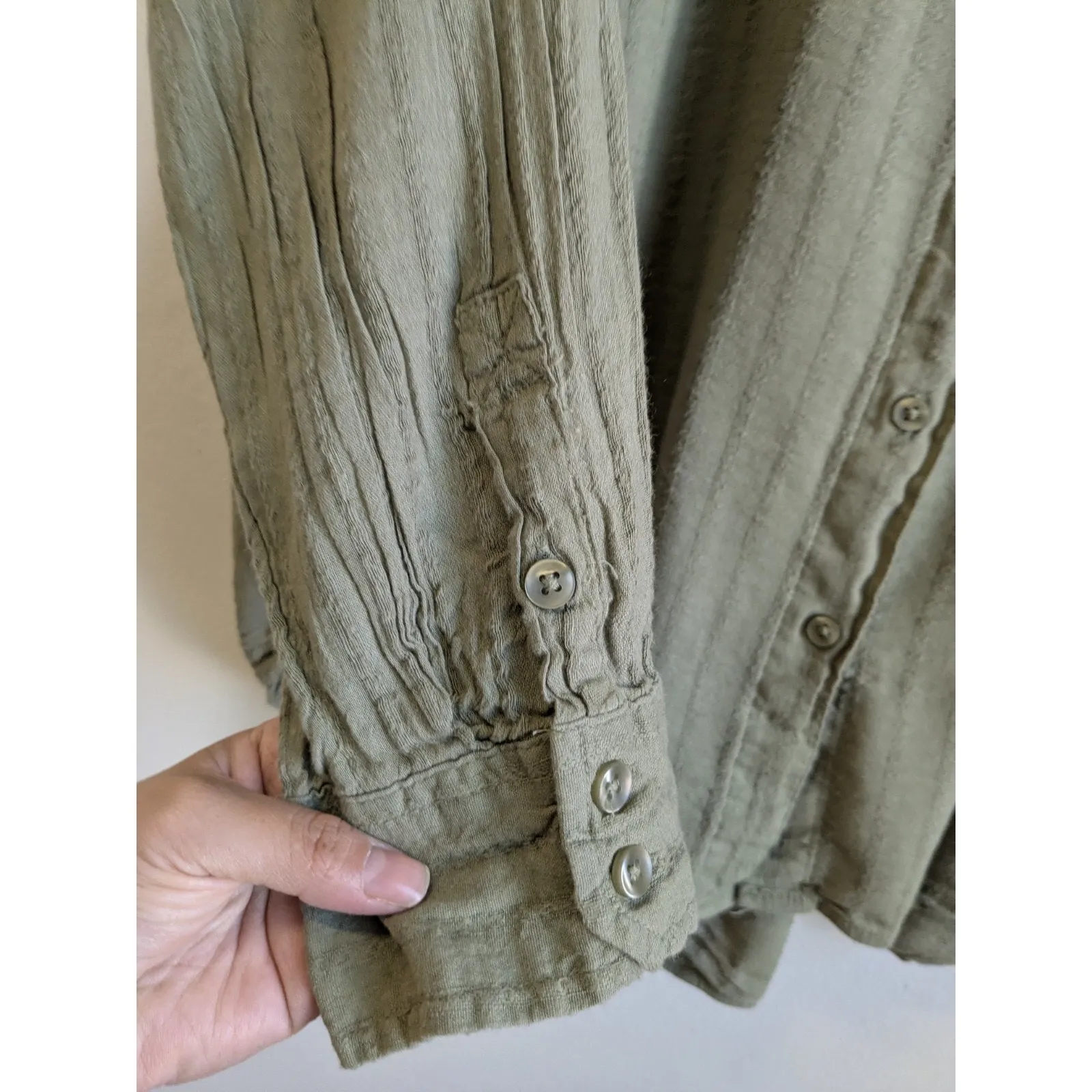 American Eagle Women's Shirt Button Up Collared Olive Green Size XL - Image 8