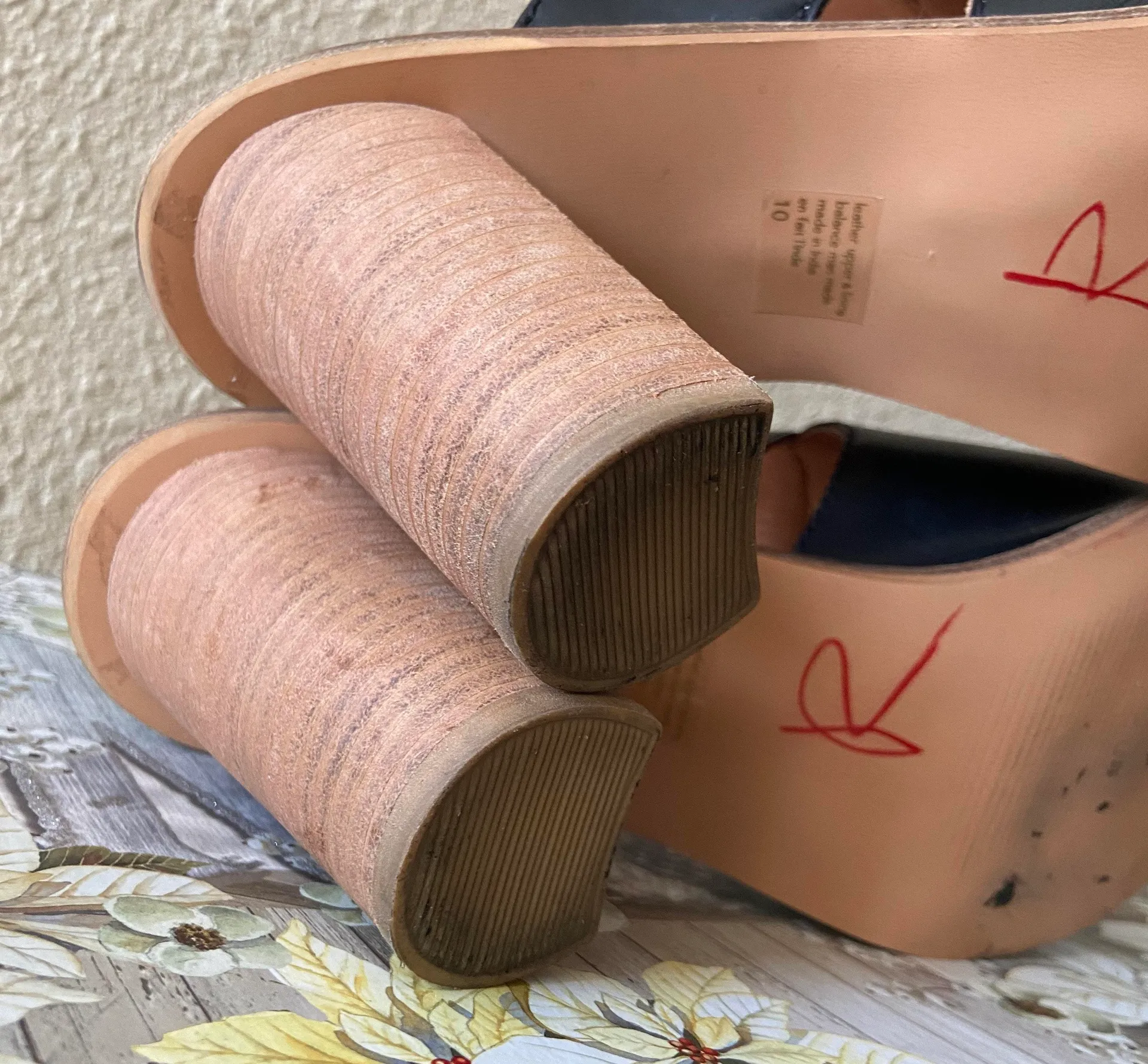 Sey Collection Leather Heeled Mule Sandals Size 10 - Image 9