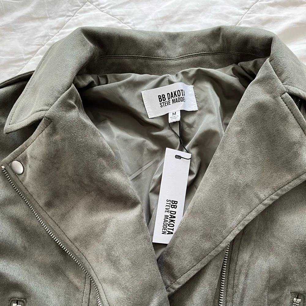 NWT: Steve Madden BB Dakota green jacket - Image 2