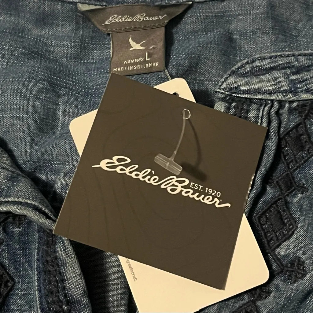 Eddie Bauer Chambray Embroidered Long Sleeve Blouse, Sz Large, NWT - Image 2