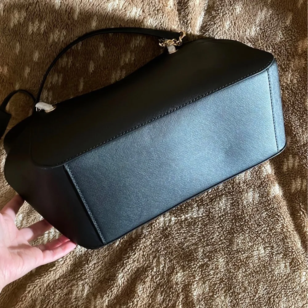 Black MK large tote—NWT - Image 7