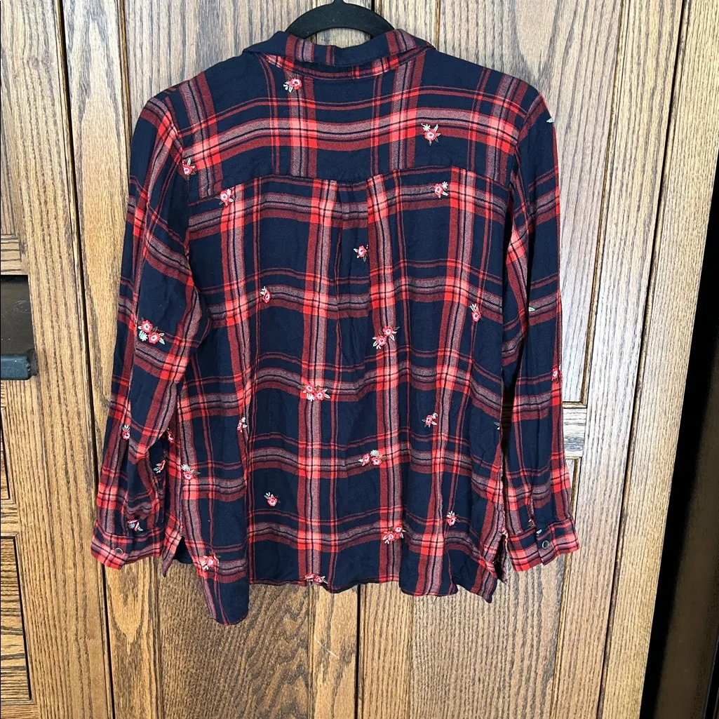 Christopher & Banks Plaid Embroidered Floral‎ Flannel Collared Top Shirt Large - Image 5