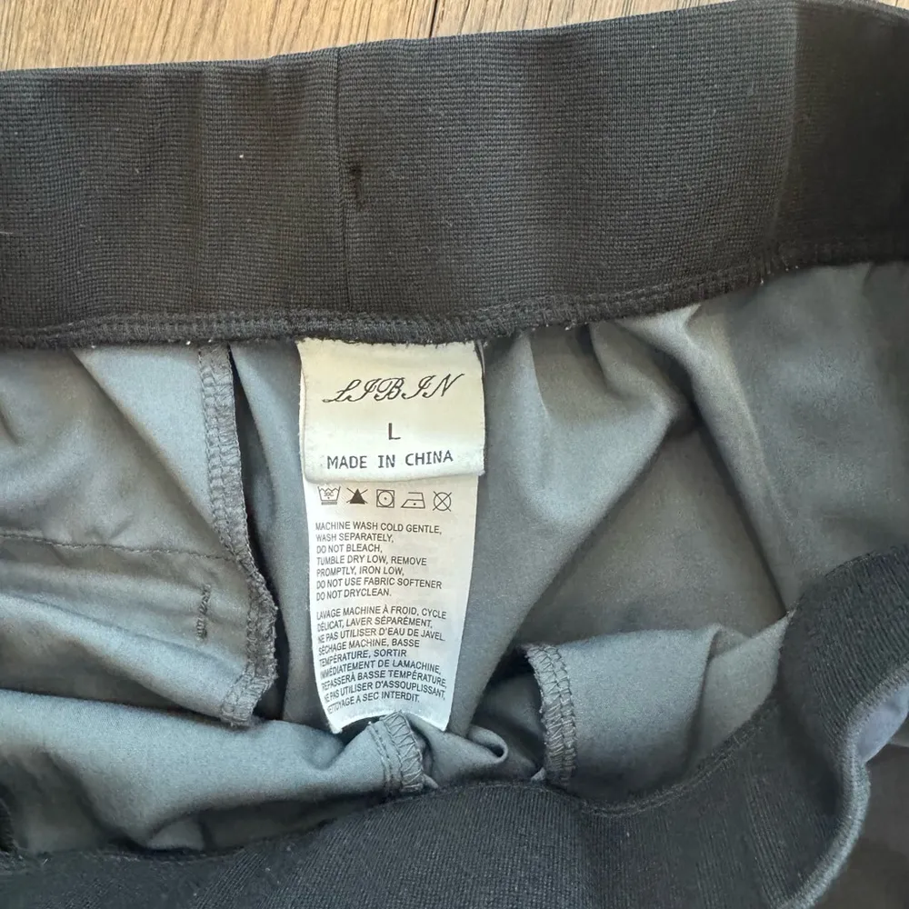 Womens Black Camouflage Cargo Pants Size L - Image 3