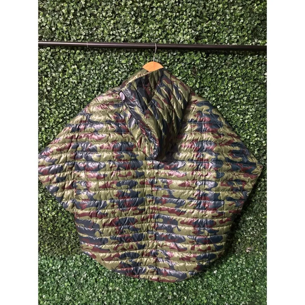 Think Royln Crop Hi Low Hoodie Poncho Green Camo Gold Duck Down XS/S NWT NEW - Image 3