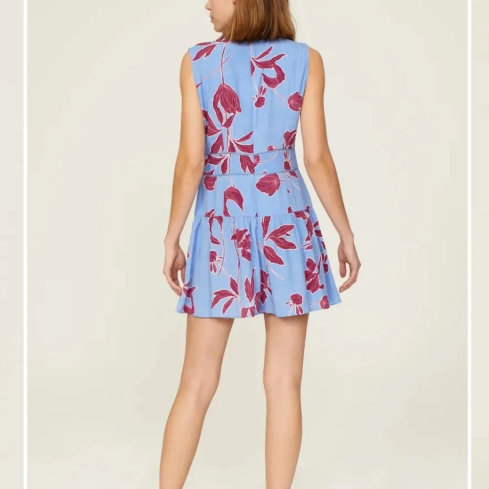 Thakoon Sleeveless Flowy floral Romper Size 4 Blue - Image 2