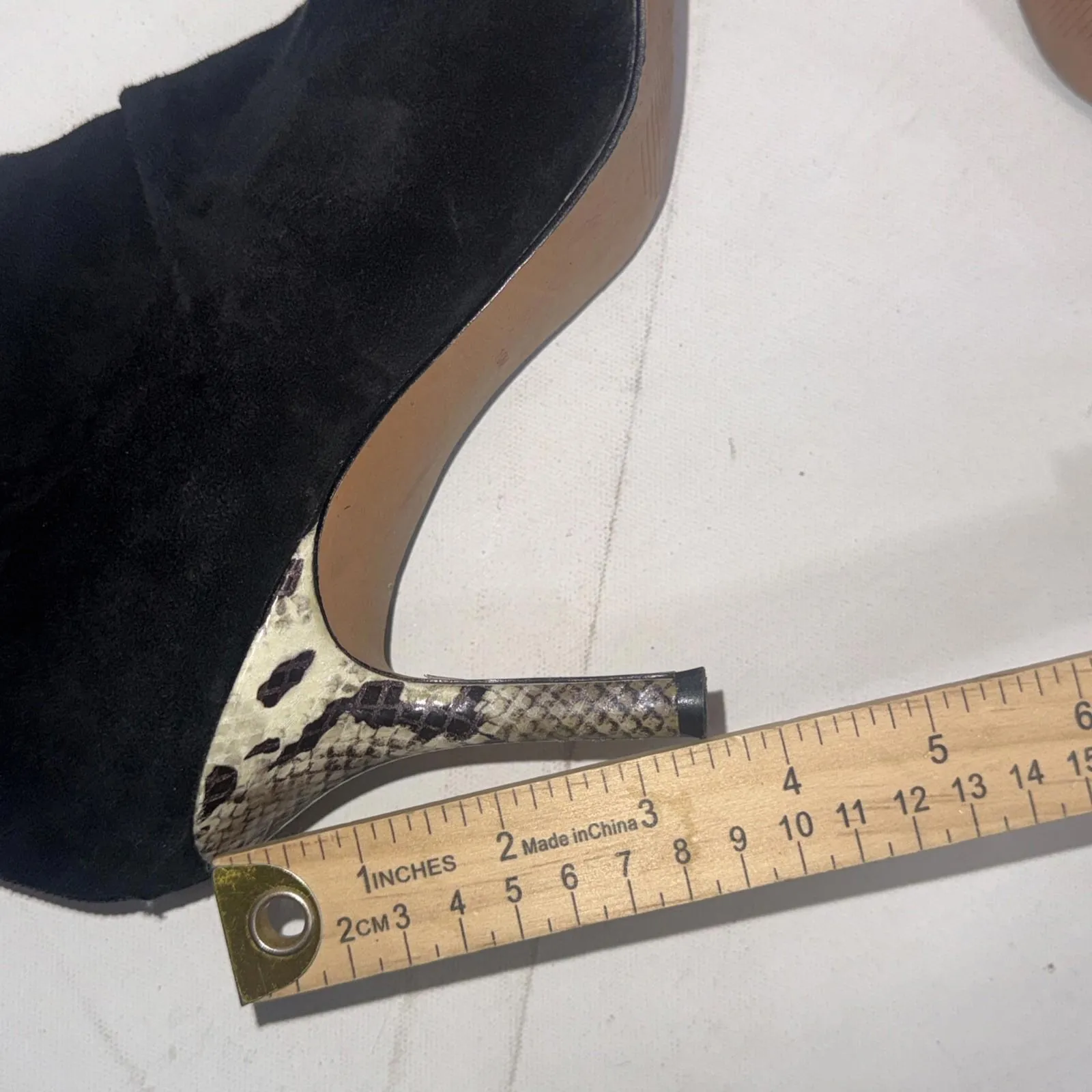 Artelier Nicole Miller Designer Black Sueded Booties Snakeskin Heels Size 10 - Image 15