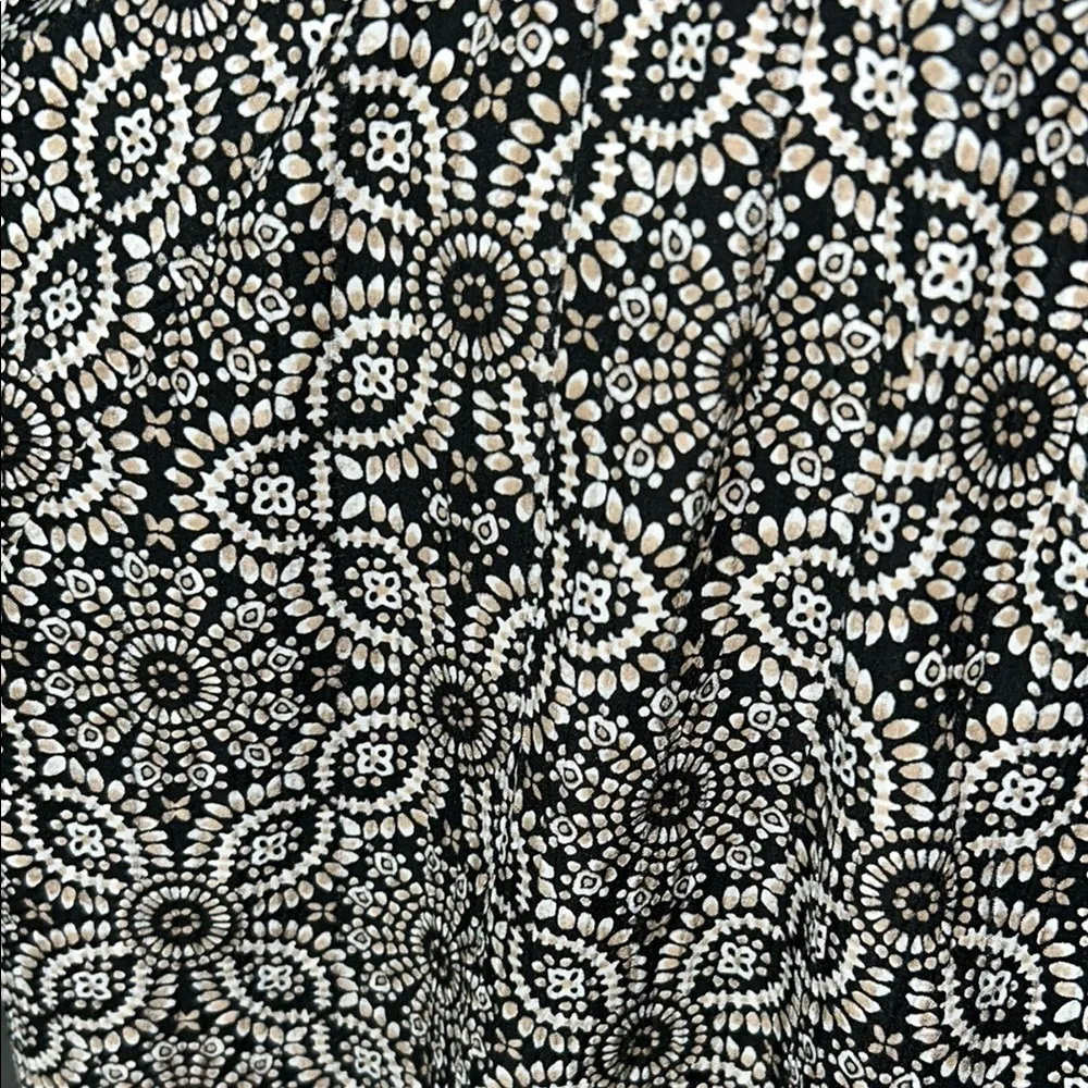 Ann Taylor Black and White Relaxed Flutter Sleeve Top - Image 7