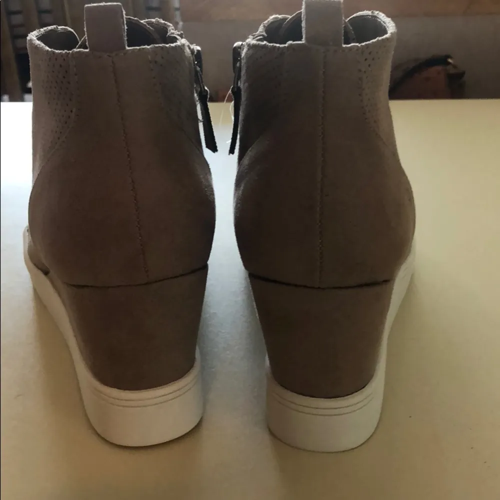 MIA Cristie Wedge Sneaker - Image 6