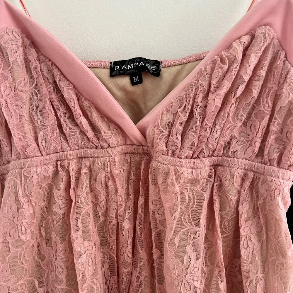 Rampage NWT Y2K Babydoll Spaghetti Strap Pink Lace Vintage Going Out Top Cami M - Image 2