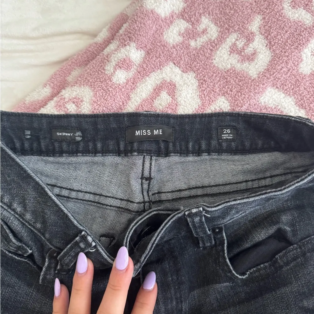 Miss Me Black Boyfriend Jeans Distressed Style - Image 4