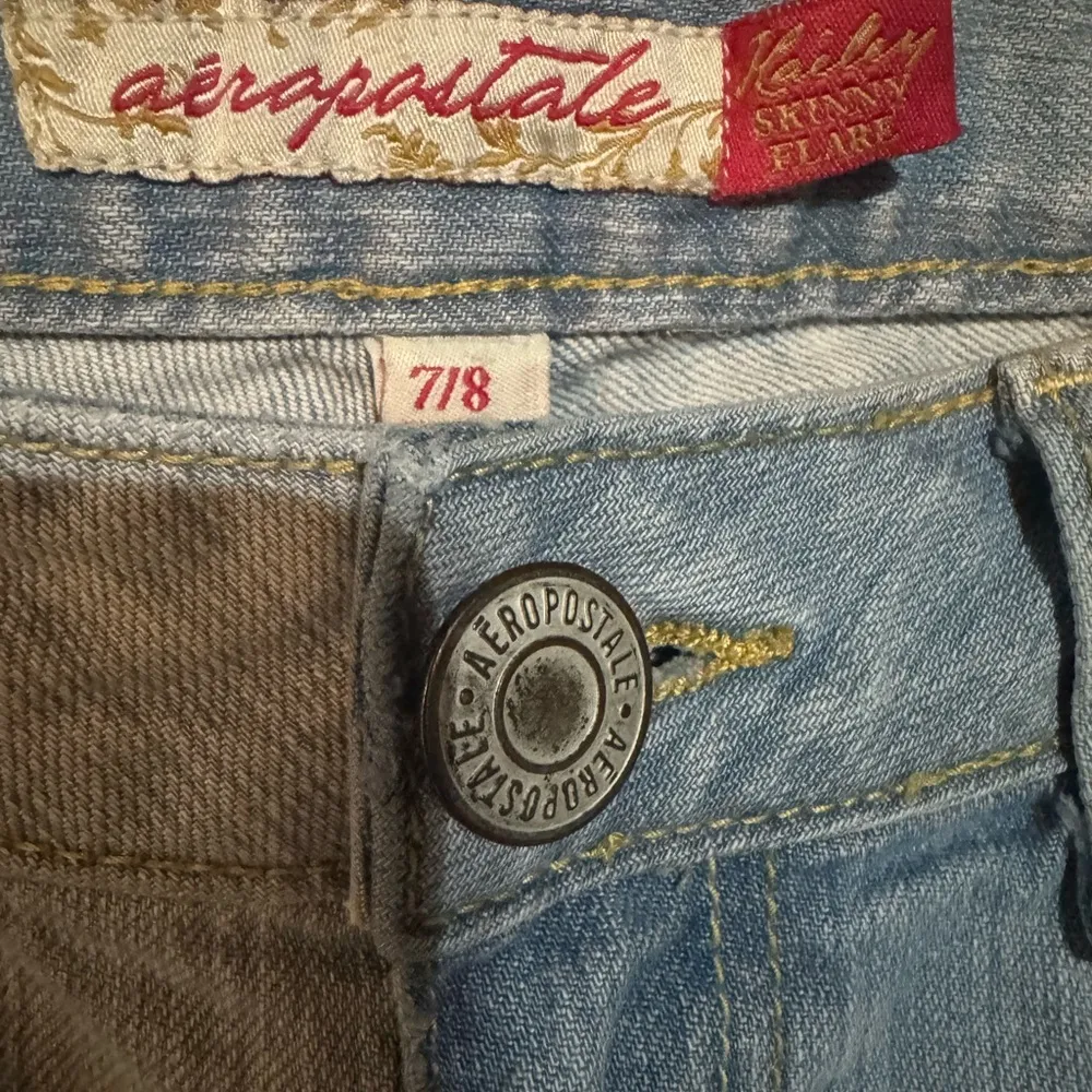 Aeropostale Blue Skinny Flare Leg Jeans Size 7/8 - Image 2