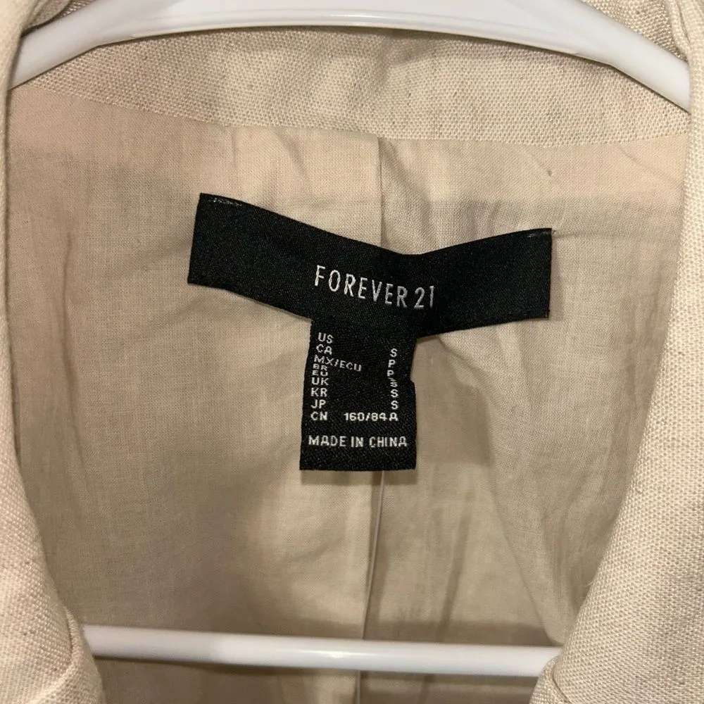 Forever 21 Beige Cropped Blazer(Size Small) - Image 8
