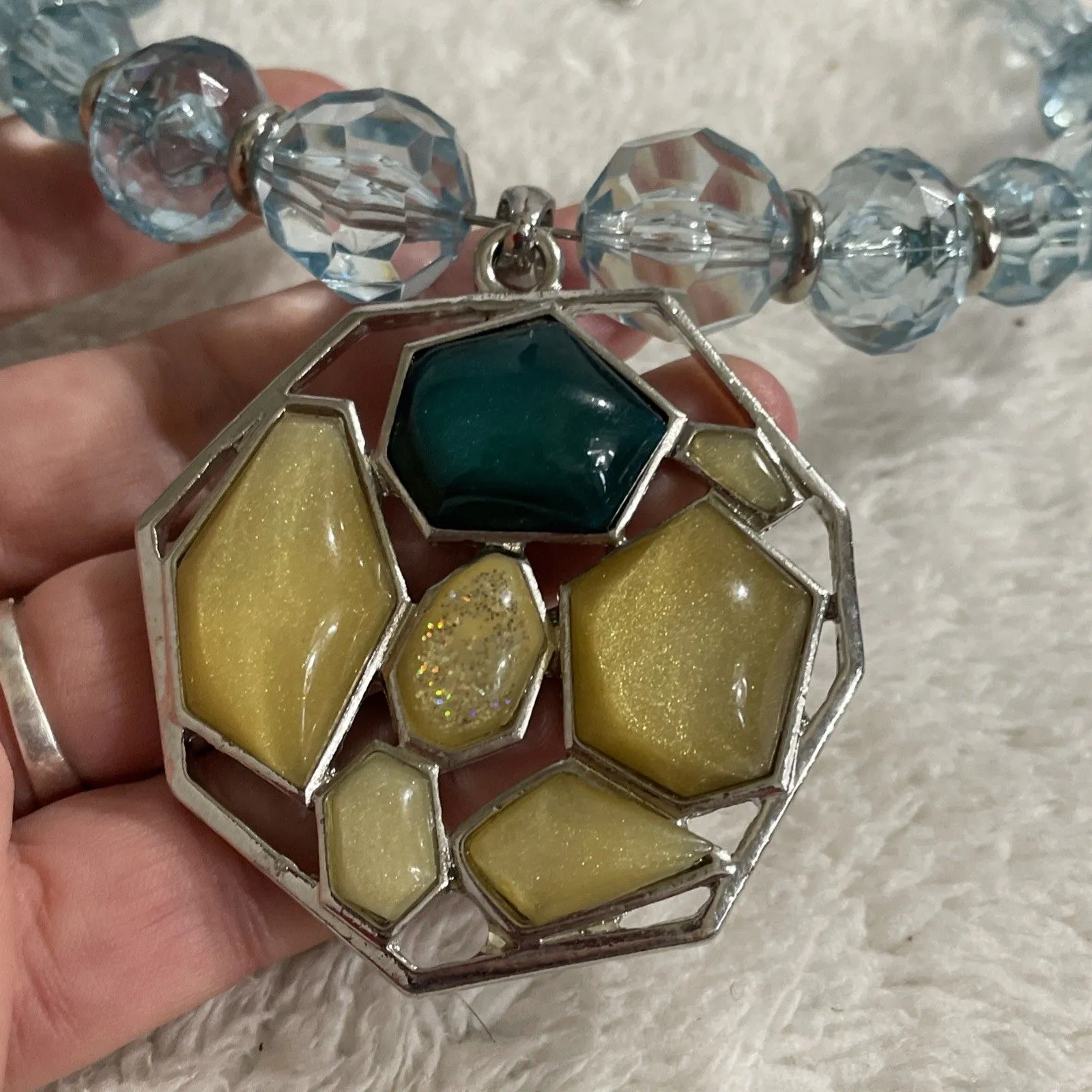 Hand Made Bib Necklace Chunky Blue Green Yellow 16-20 in - Image 5